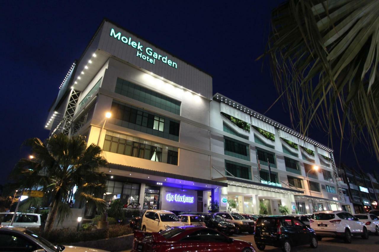Molek Garden